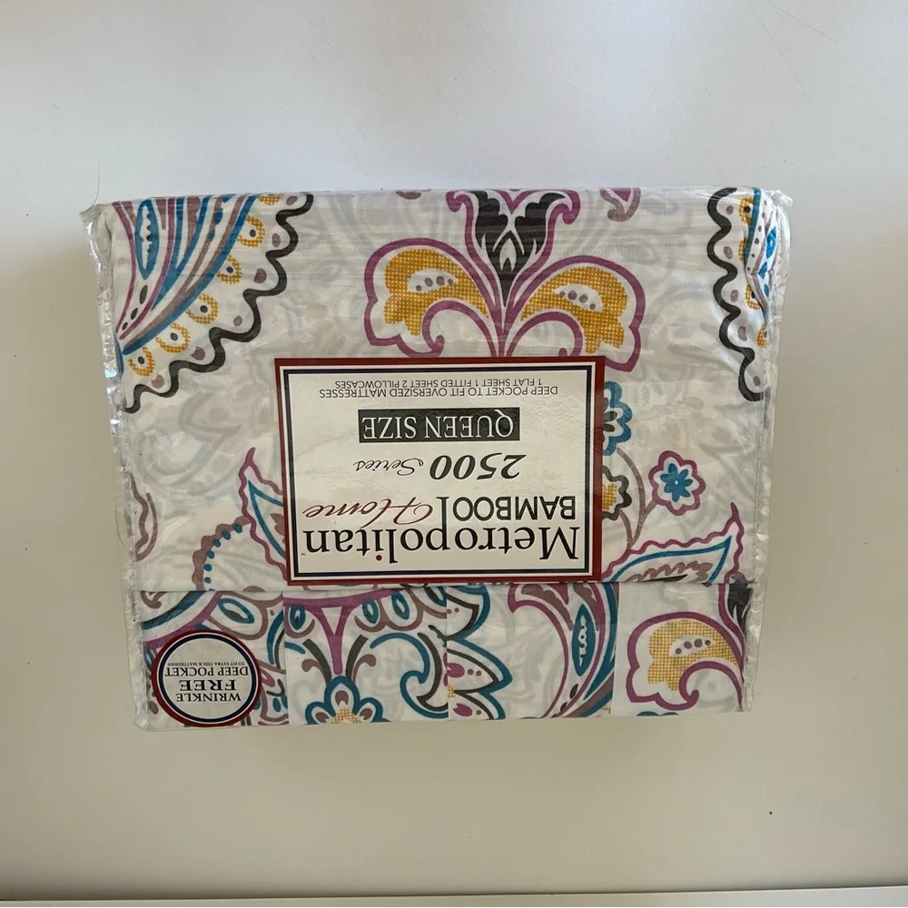 Queen Sheet Set Paisley Florals Blue White Bamboo Home - Picture 3 of 8